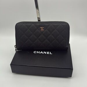 CHANEL CC BLACK CAVIAR QUILTED DIAMOND ZIPPY WALLET WITH SILVER